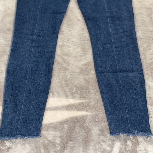 MOTHER THE STUNNER ZIP ANKLE STEP FRAY IN WALKING ON COALS HIGH RISE RAW HEM - Picture 12 of 15